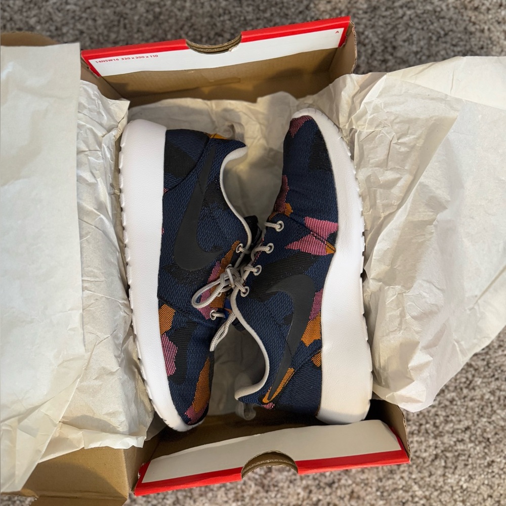 Y2K 2010 Nike Roshe One Knit Jaquard Print BRAND NEW WITH BOX - Picture 2 of 6